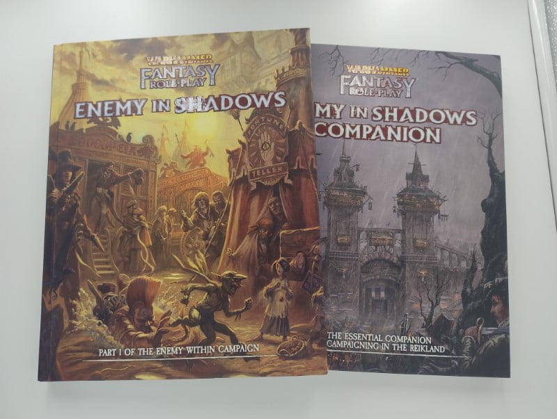 Enemy in Shadows (inglés) Pack (C)